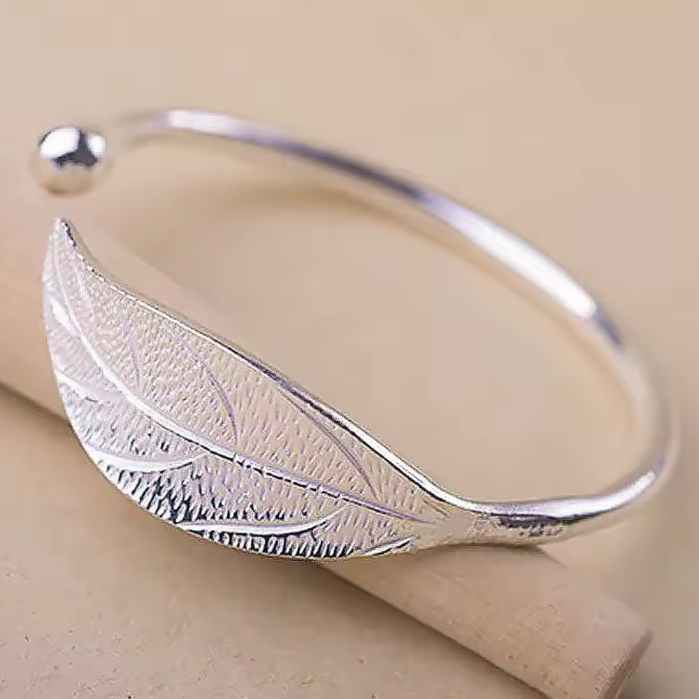 Silver Leaf Motif Open Bracelet - Picture 1 of 1